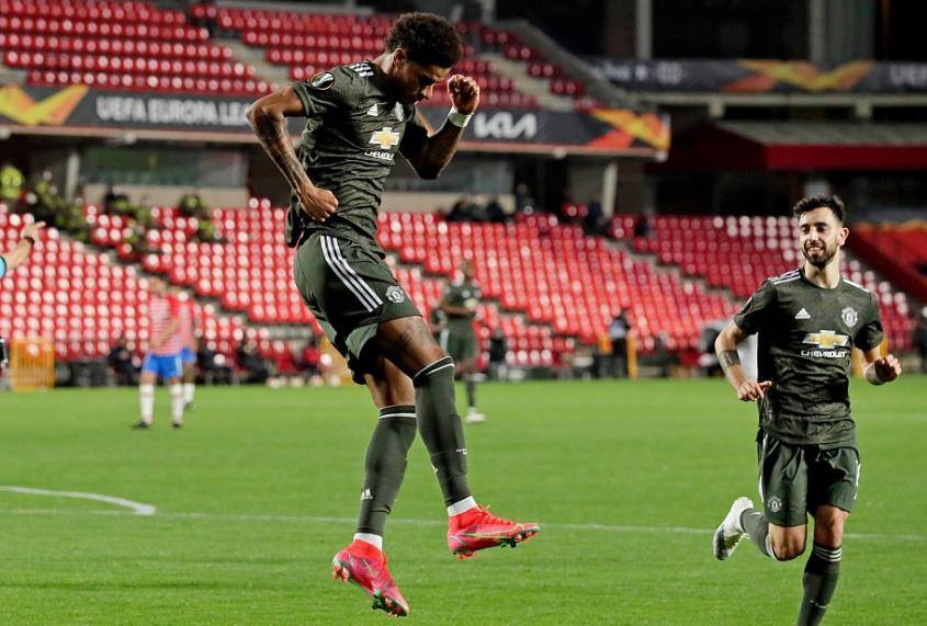 身材高大 身材高大