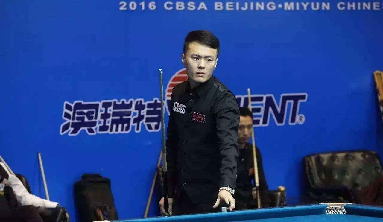 不戴护腿板 不戴护腿板